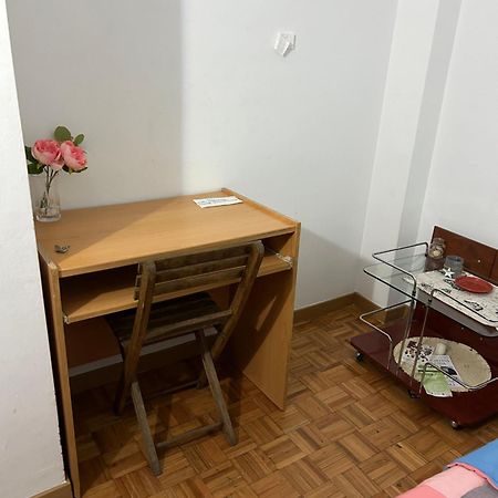 شقة Habitacion Doble En Figueres فيغيريس المظهر الخارجي الصورة